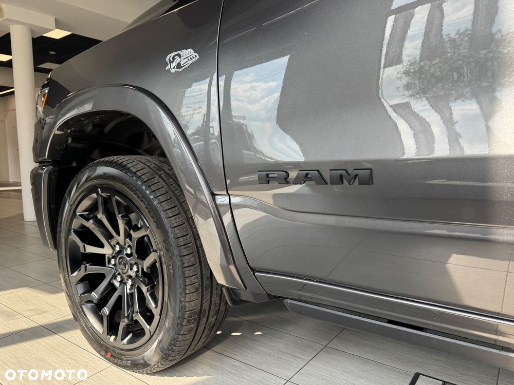 Dodge RAM 5.7 4x4 - 9