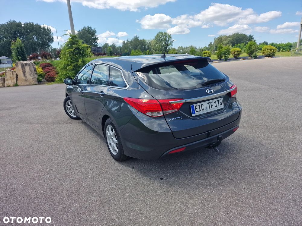Hyundai i40 Kombi 1.6 Trend - 17
