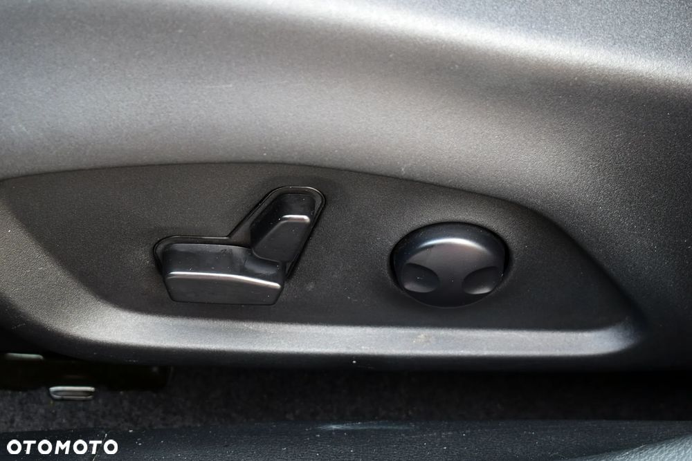 Jeep Compass - 25