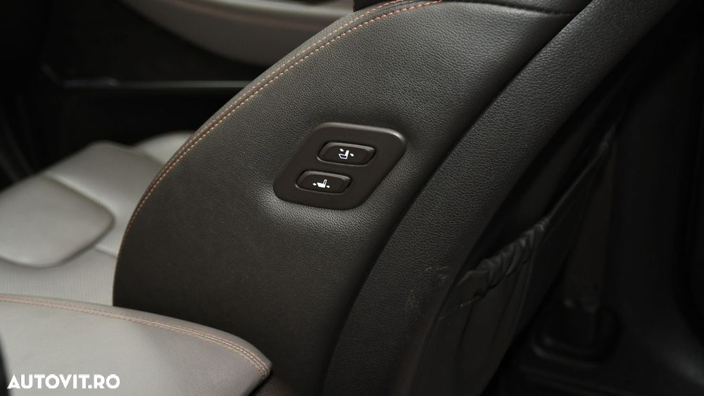 Hyundai Santa Fe 2.2 CRDi 4WD Automatik Premium - 25