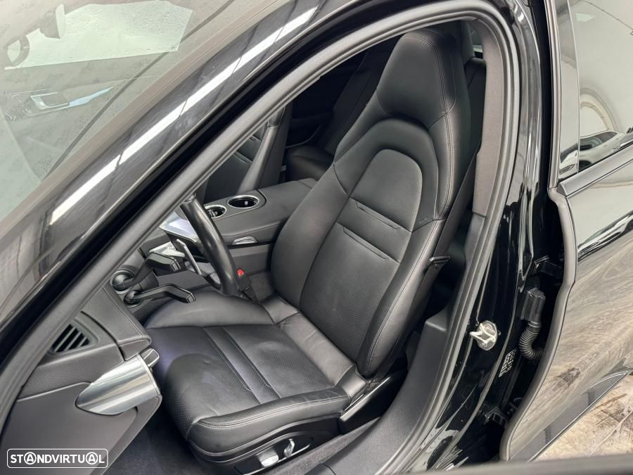 Porsche Panamera 4 E-Hybrid Executive - 15