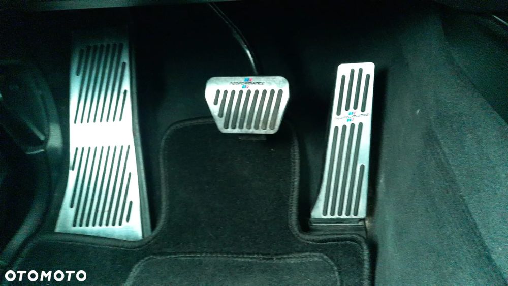 BMW X6 xDrive35i - 11