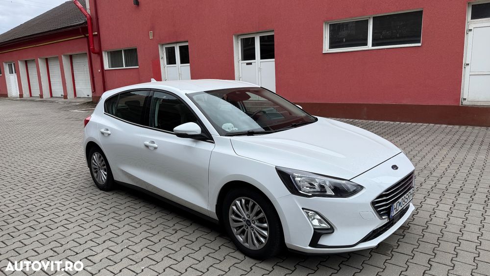Ford Focus 1.0 EcoBoost Active - 3