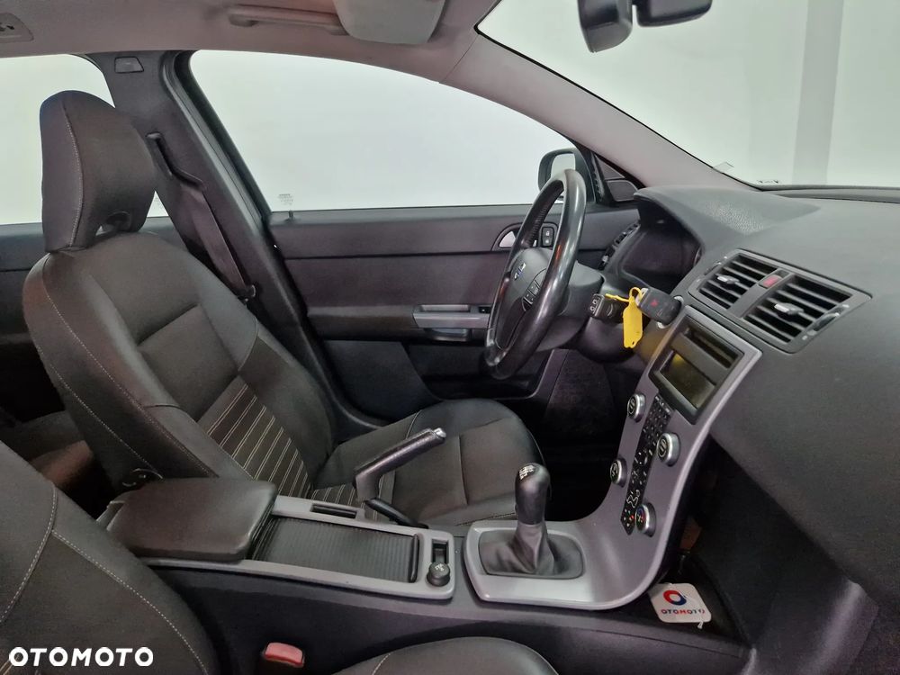 Volvo V50 D5 - 17