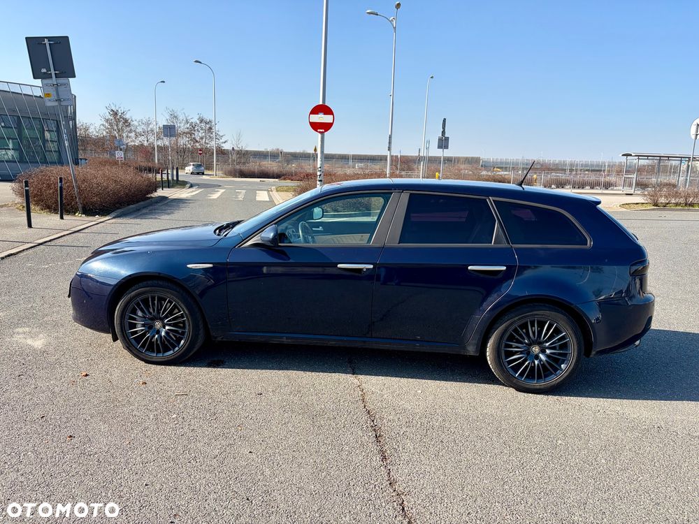 Alfa Romeo 159 2.4 JTDM 20V DPF Automatik Distinctive - 12