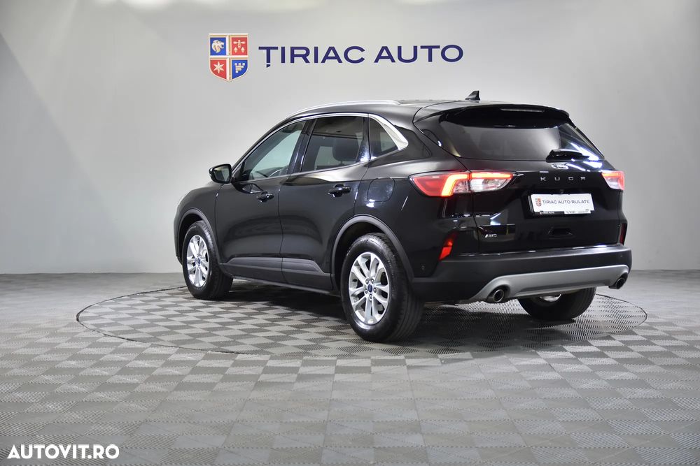 Ford Kuga - 3
