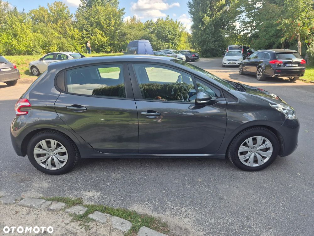 Peugeot 208 1.2 PureTech Allure - 4