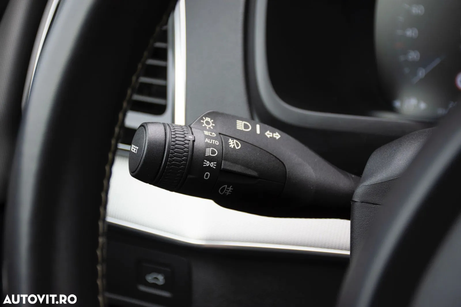 Volvo XC 90 D5 AWD Geartronic RDesign - 26