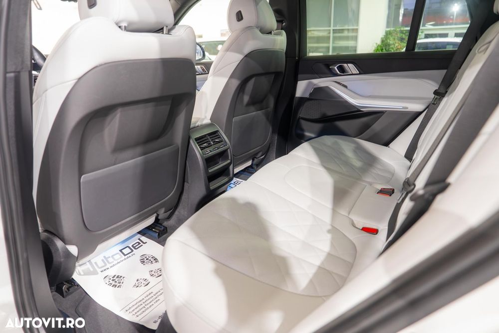 BMW X5 xDrive45e - 24
