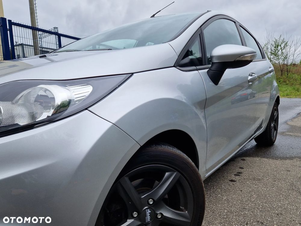 Ford Fiesta 1.4 Champions Edition - 13