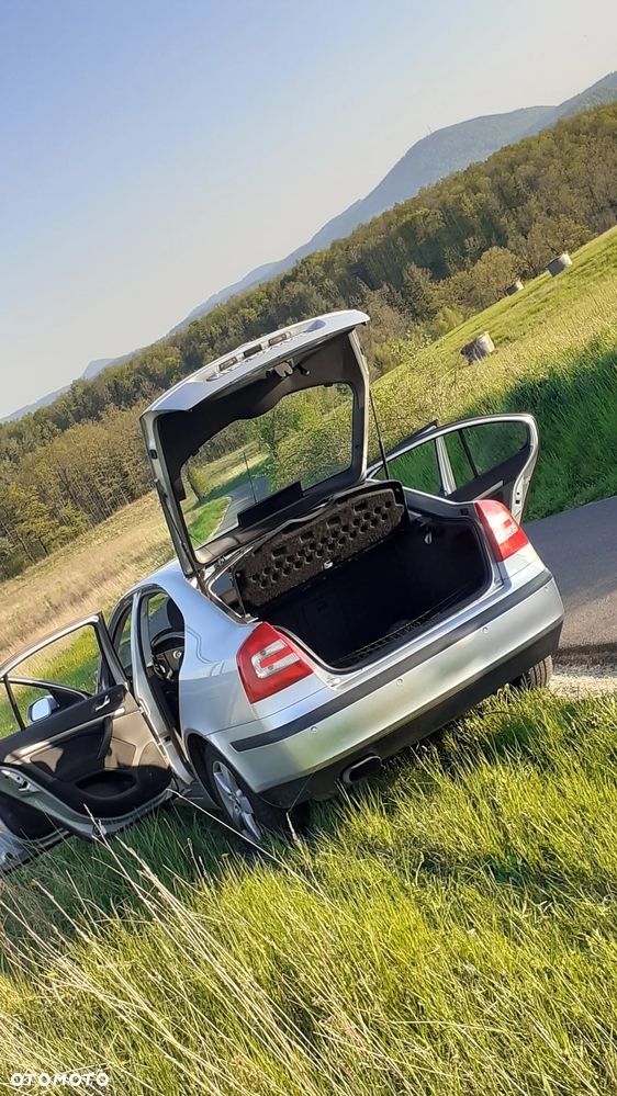 Skoda Octavia 1.6 Ambiente Tiptr - 3