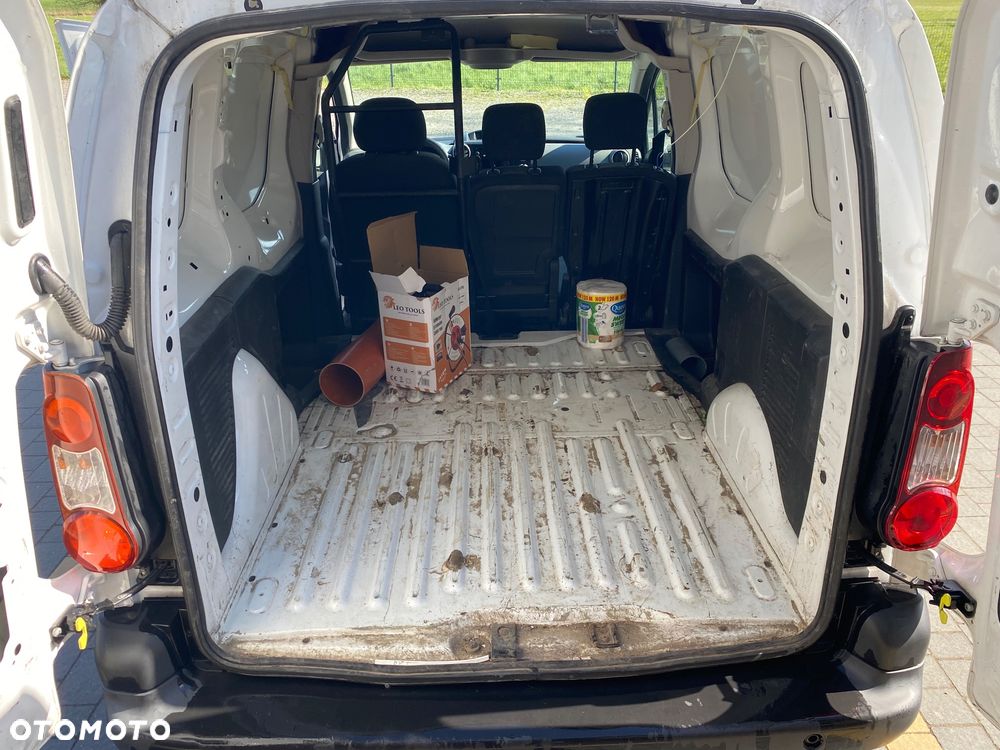 Peugeot Partner berlingo combo - 17