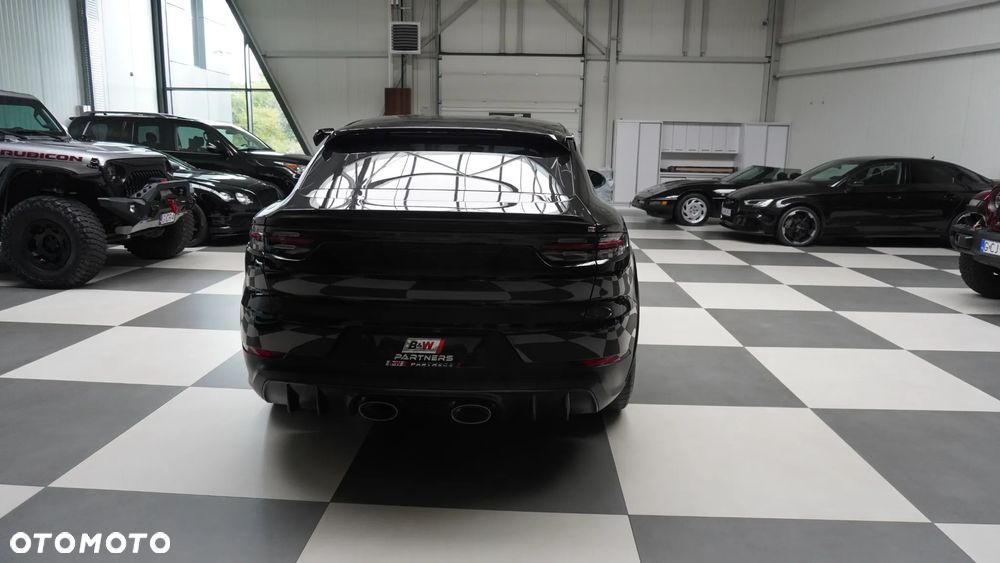 Porsche Cayenne Turbo GT - 19