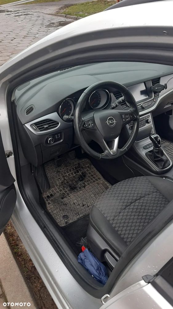 Opel Astra V 1.4 T Dynamic - 9
