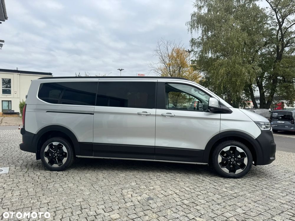 Volkswagen Caravelle - 7