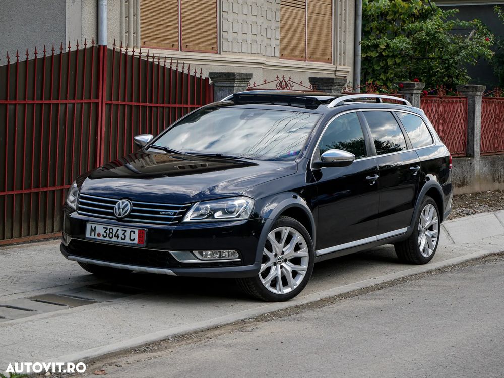 Volkswagen Passat - 1