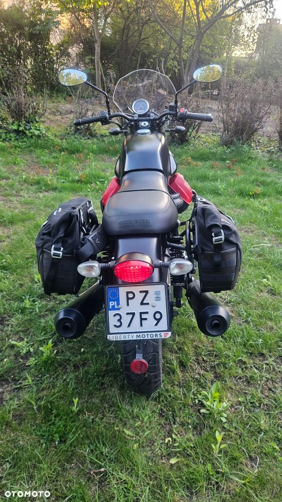 Moto Guzzi V7 - 4