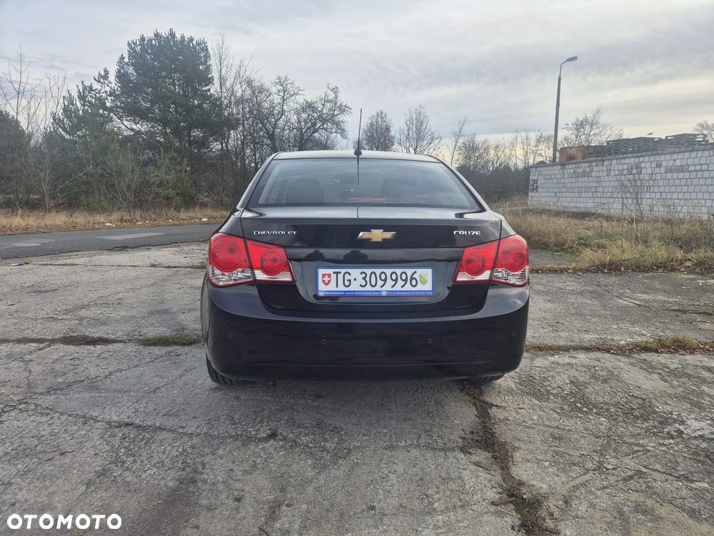 Chevrolet Cruze 1.8 LTZ - 11