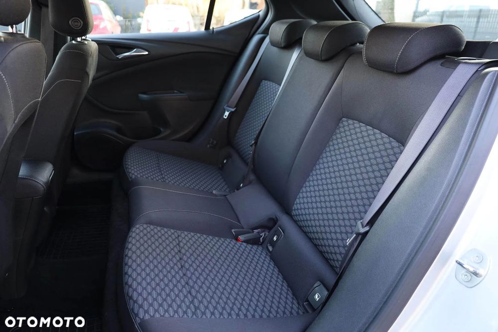 Opel Astra V 1.4 T Enjoy S&S - 31