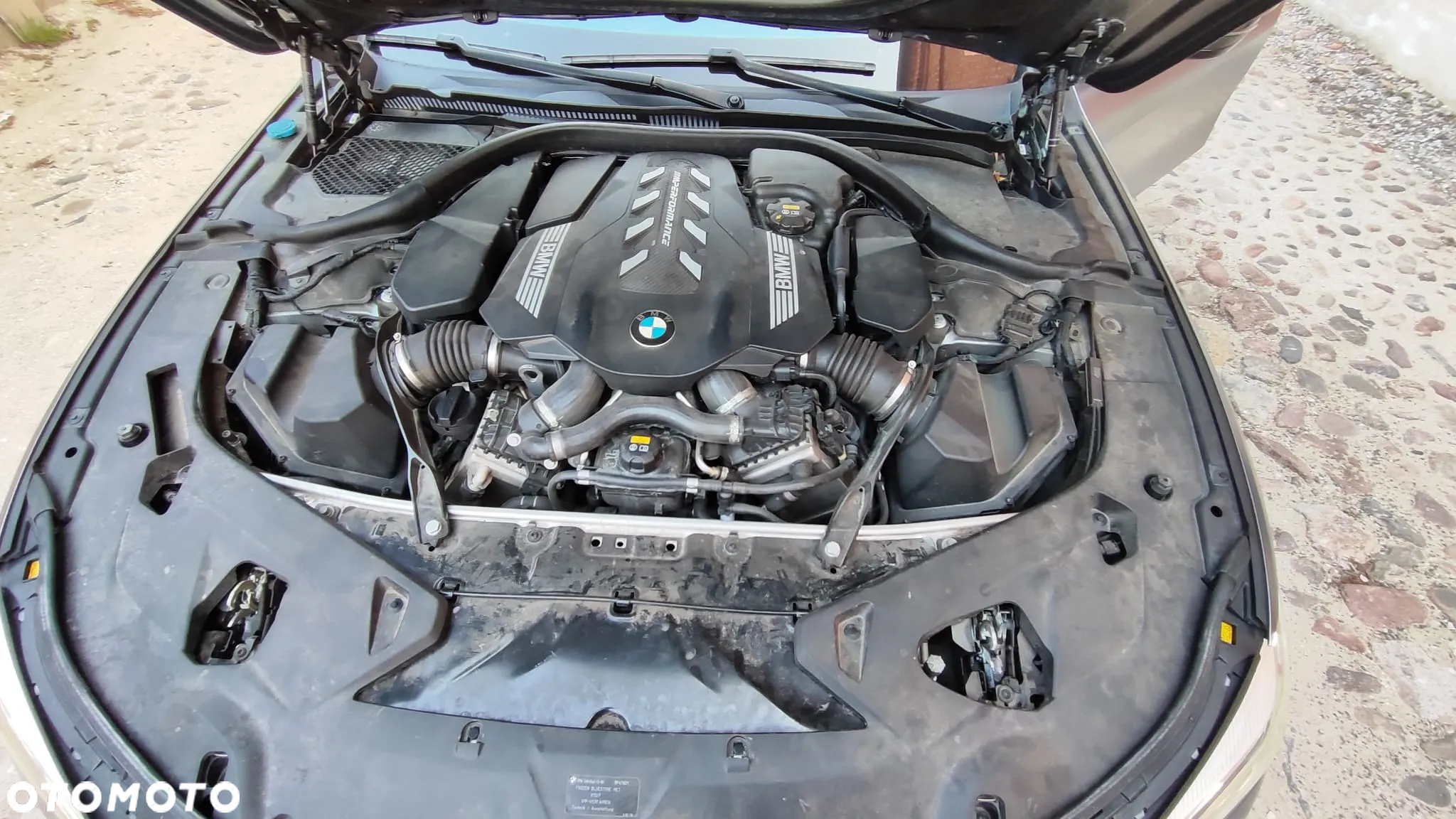 BMW Seria 8 M850i xDrive - 11