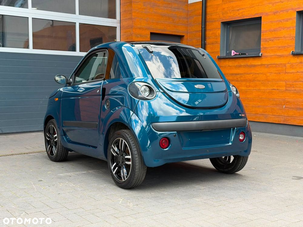 Microcar DUE - 5