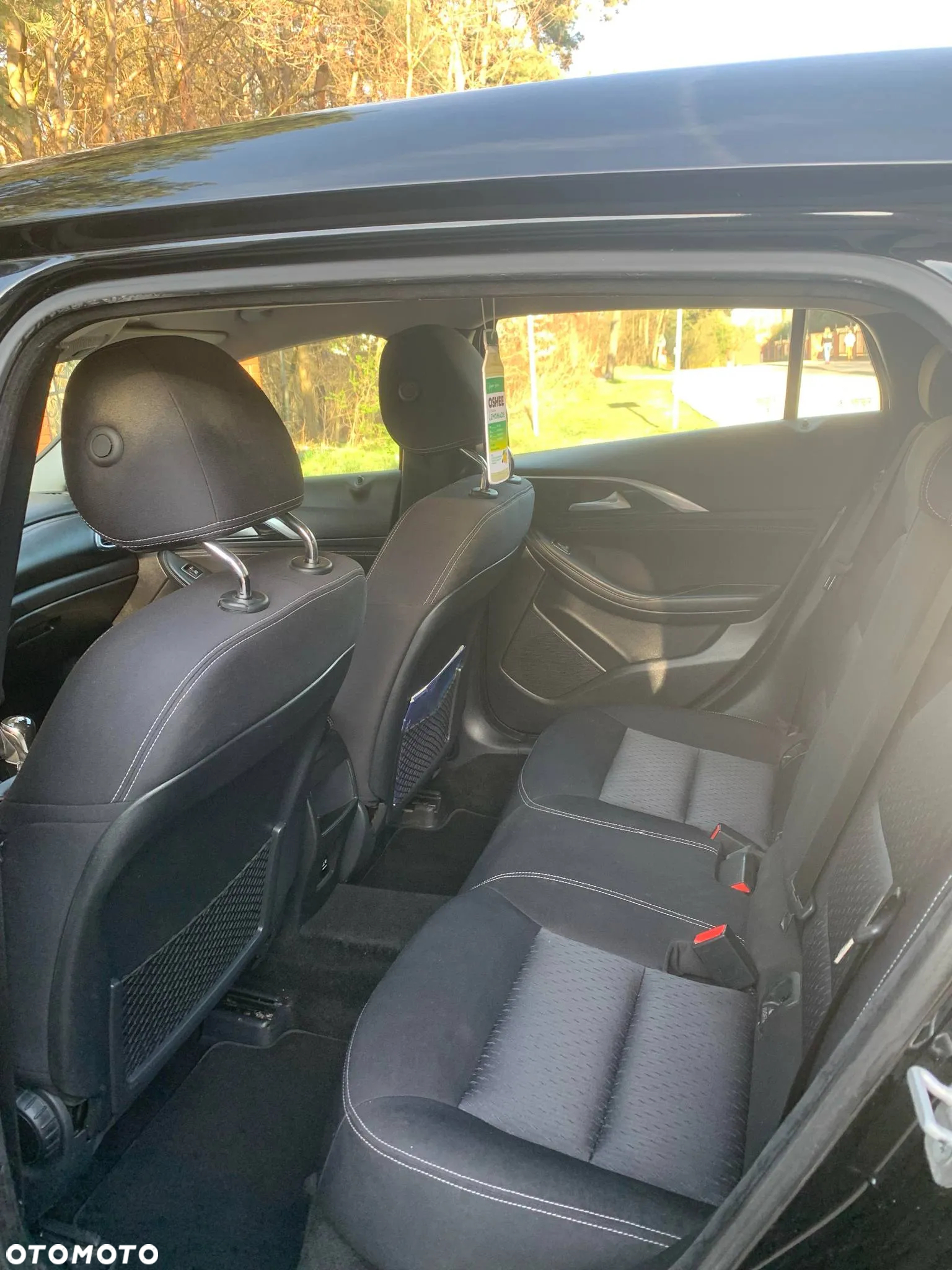 Infiniti Q30 1.6t Premium - 16