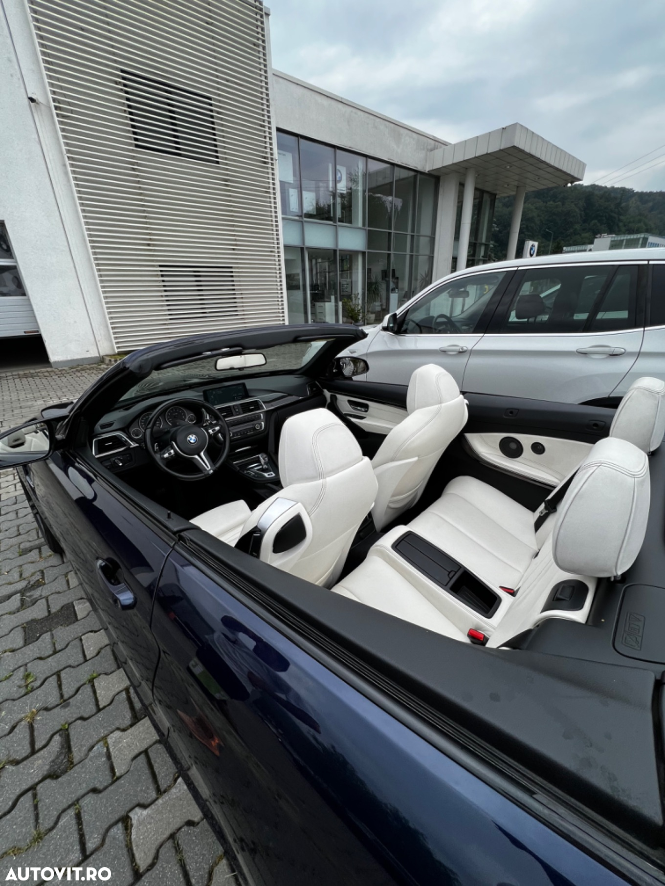 BMW M4 Cabrio DKG - 12