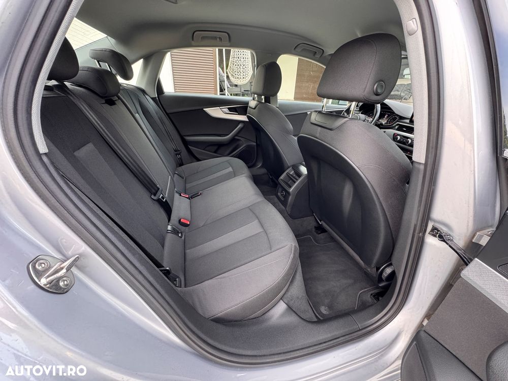 Audi A4 Limuzina 2.0 TDI ultra S tronic design - 13