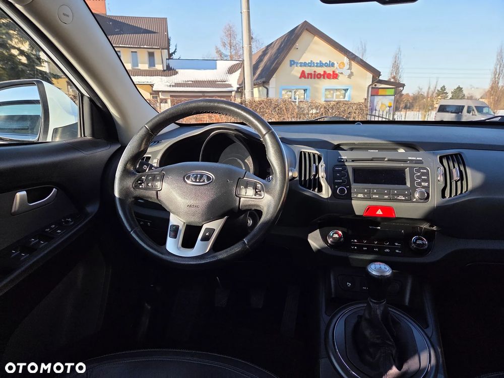 Kia Sportage 2.0 L - 9