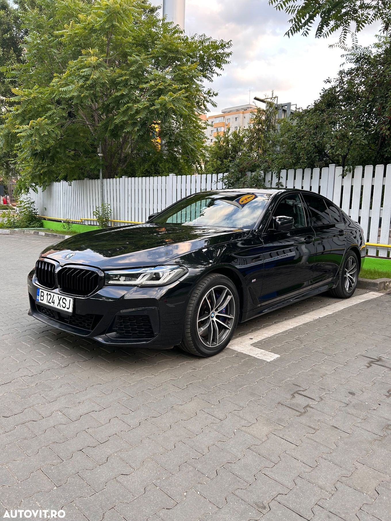 BMW Seria 5 530d xDrive AT MHEV - 1