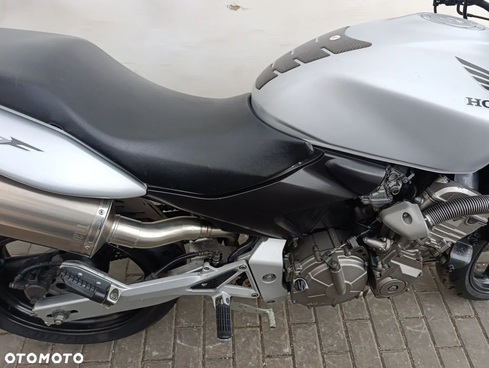 Honda Hornet - 24