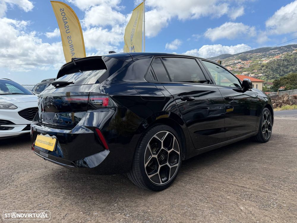 Opel Astra 1.2 T GS Line - 4