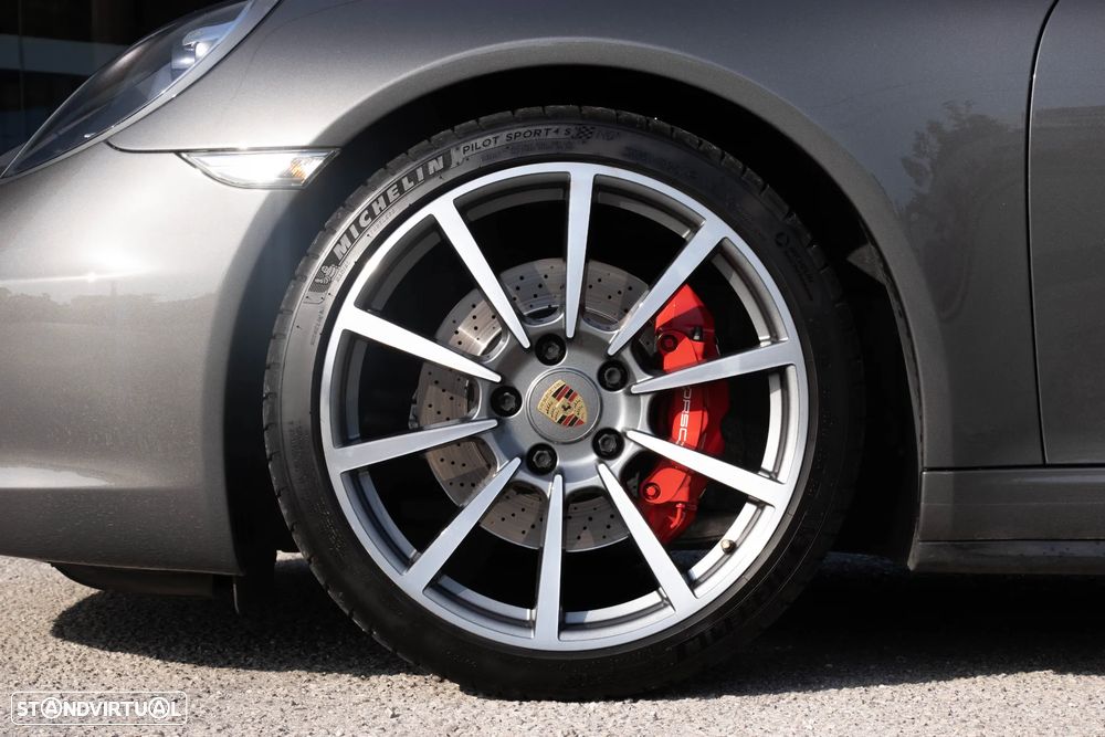 Porsche 911 (991) Carrera 4 S PDK - 18