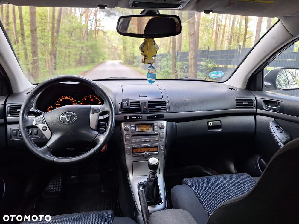 Toyota Avensis 2.2 D-CAT Travel - 11