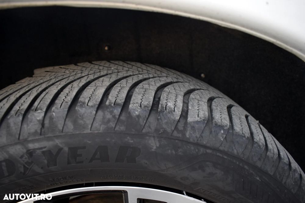 Mitsubishi Outlander 2.0 4WD - 13