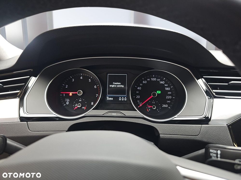Volkswagen Passat Variant 1.5 TSI EVO Business DSG - 16