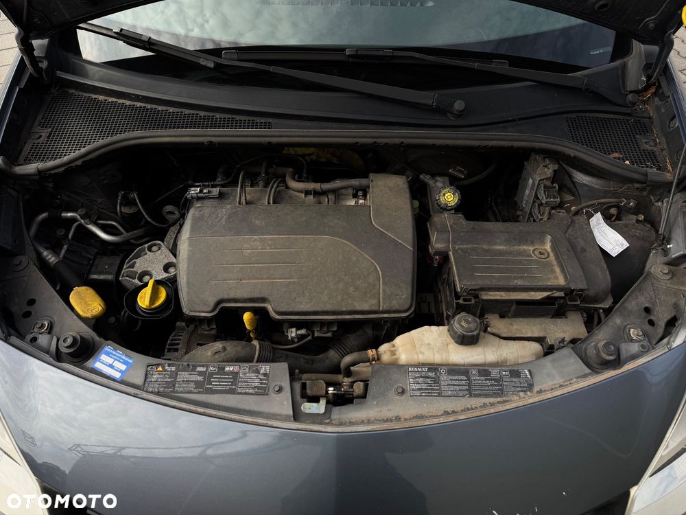 Renault Clio - 12