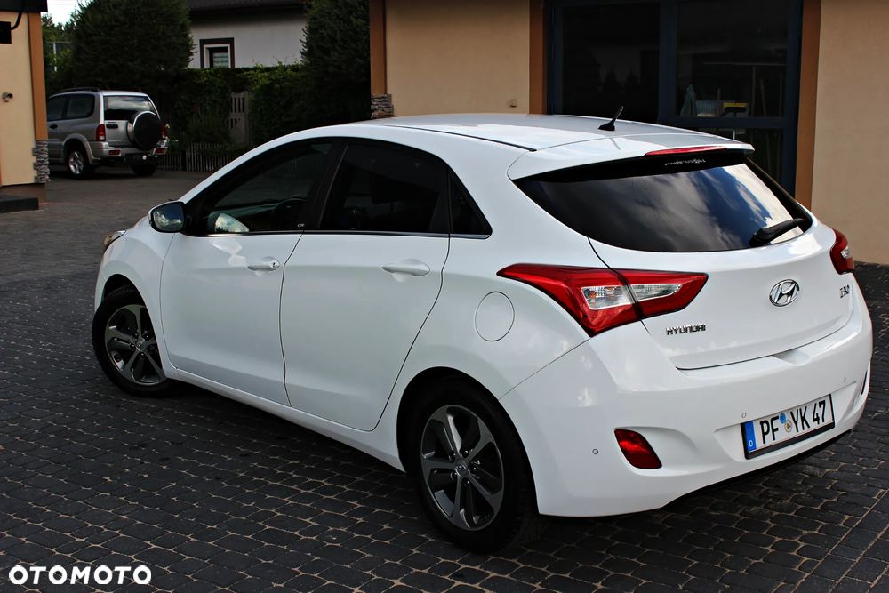 Hyundai i30 1.4 Select - 31