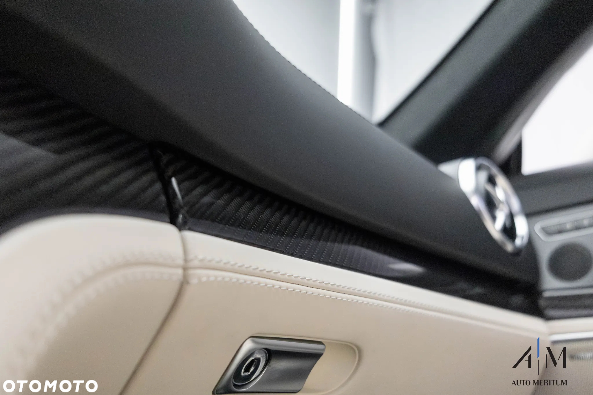 Mercedes-Benz SL 63 AMG - 35