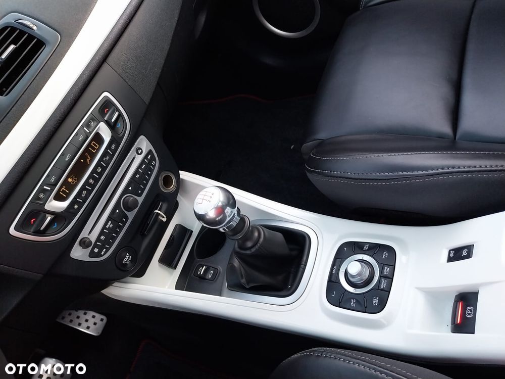 Renault Megane 1.5 dCi Energy Bose EU6 - 14