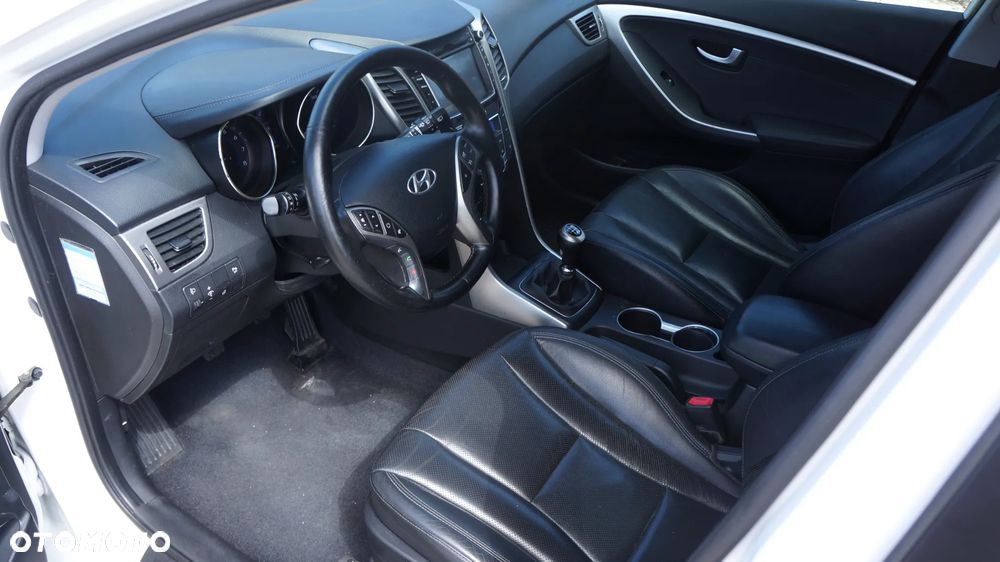 Hyundai i30 blue 1.6 GDI YES Gold - 10
