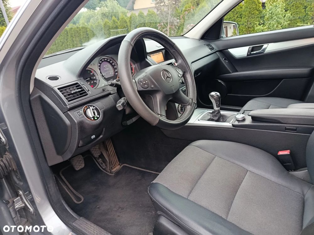Mercedes-Benz Klasa C 200 CDI Avantgarde - 21