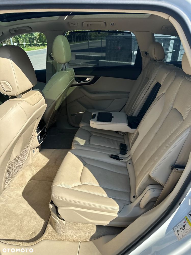 Audi Q7 - 13