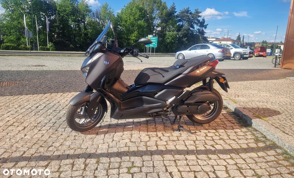 Yamaha X-max - 10
