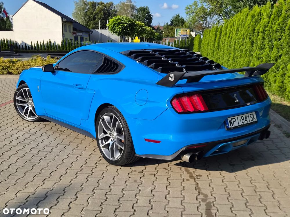 Ford Mustang - 3