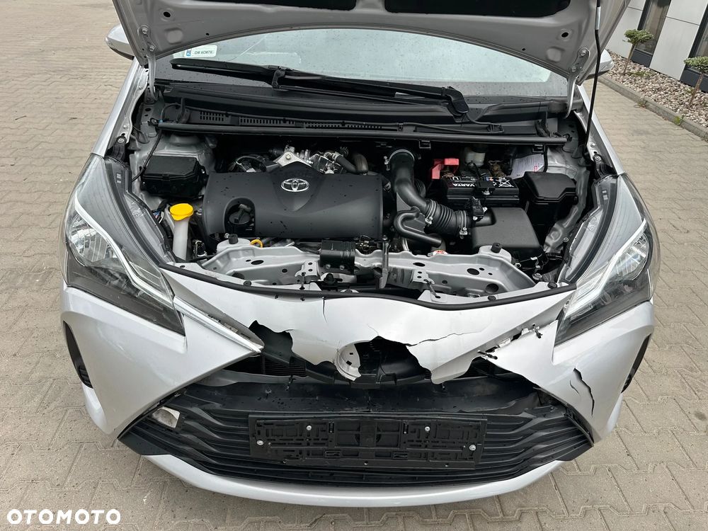 Toyota Yaris - 11