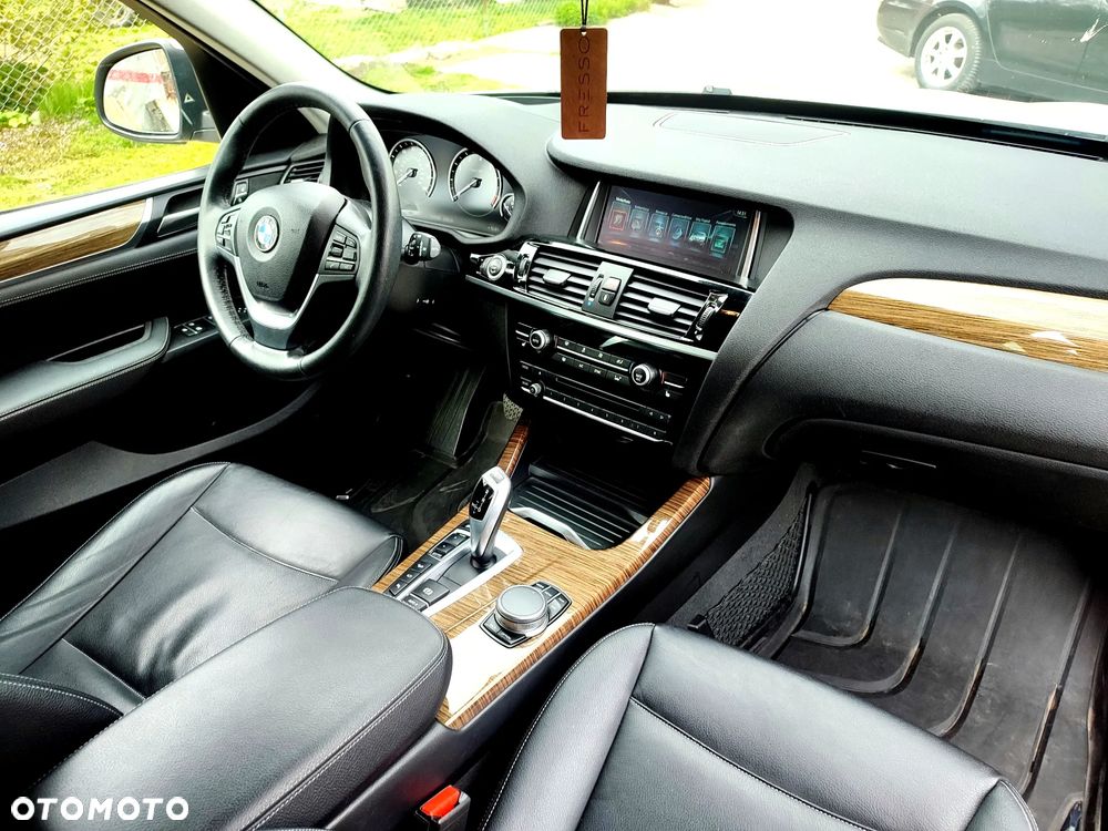 BMW X3 28i xDrive - 11