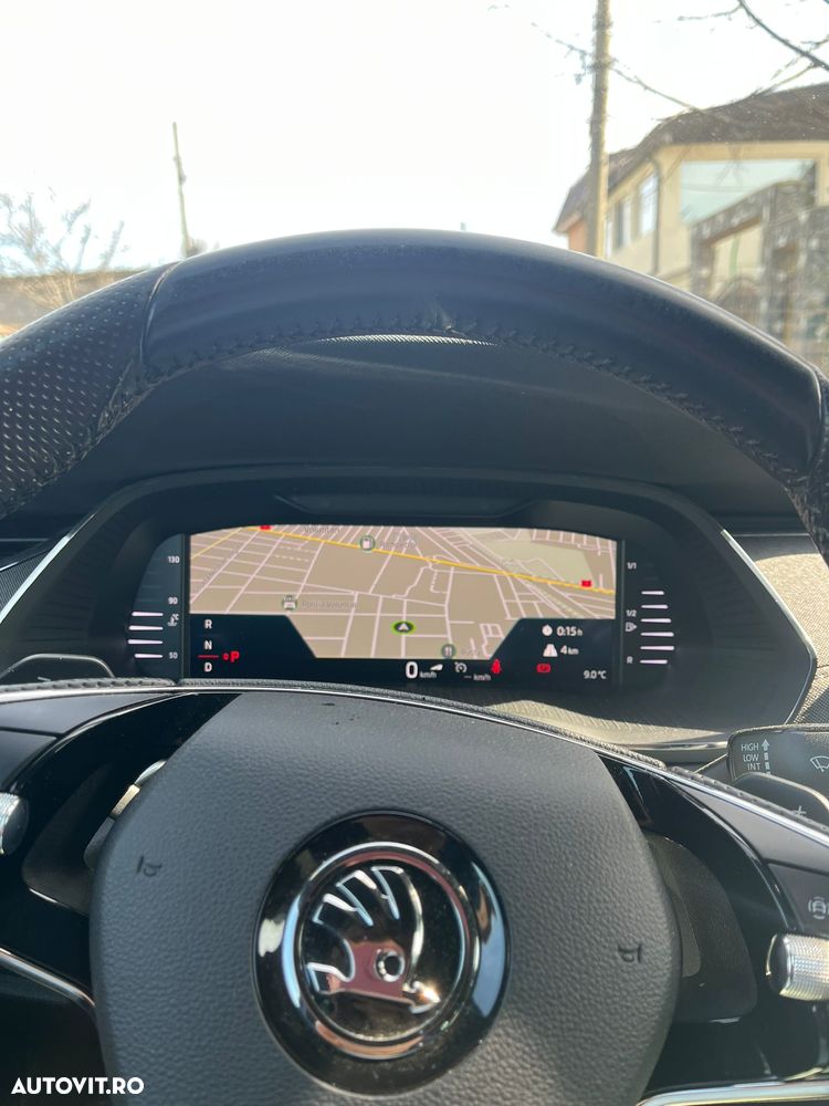 Skoda Octavia 2.0 TDI DSG Style - 8