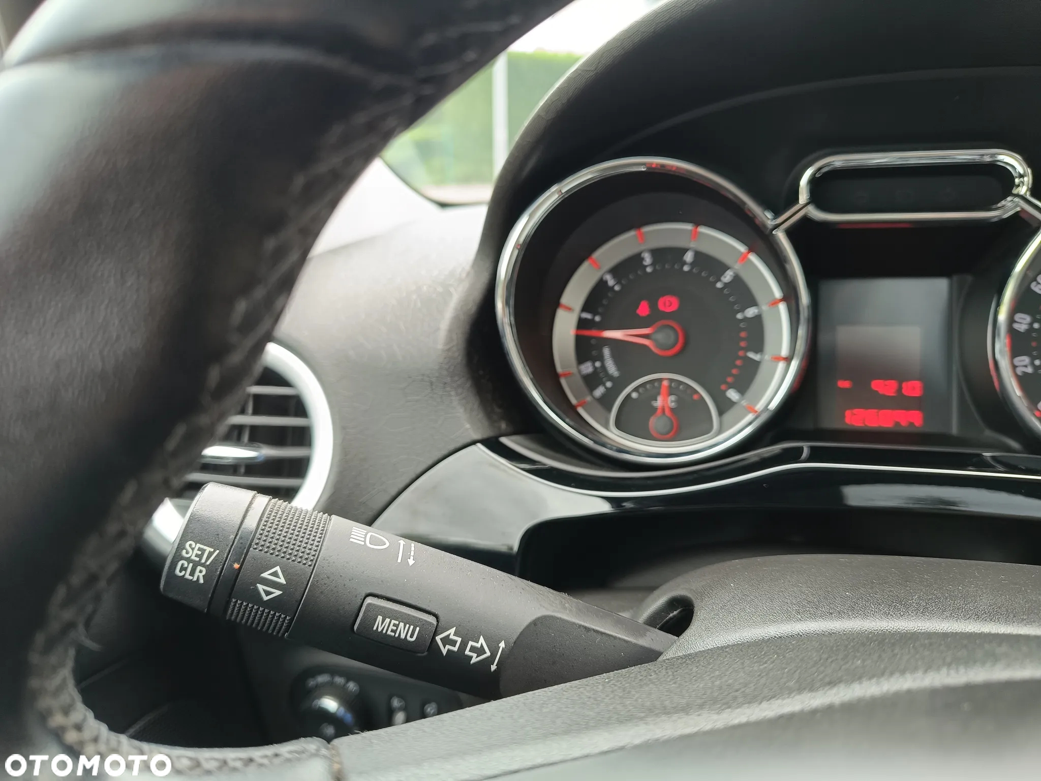 Opel Adam 1.4 White Link - 19