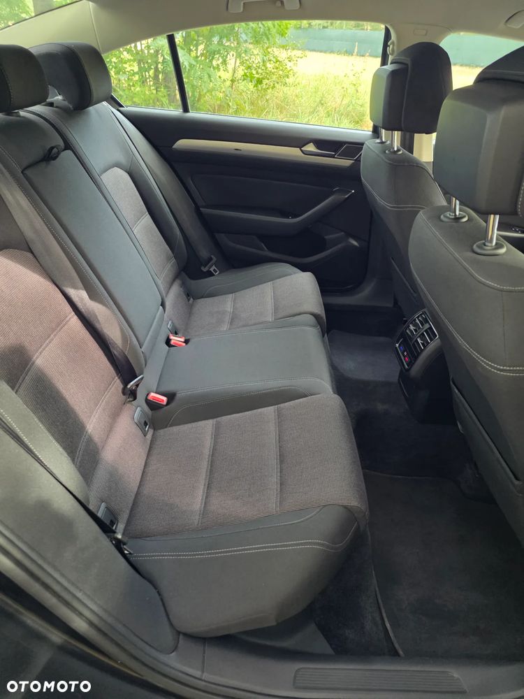 Volkswagen Passat 2.0 TDI BMT Comfortline DSG7 - 28